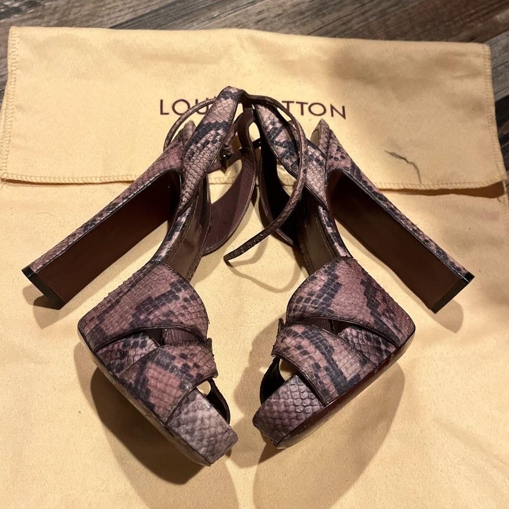 Louis Vuitton Snakeskin Leather Heels